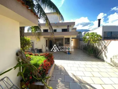Casa com 4 Quartos à venda, 325m² no Loteamento Villagio Verde Mare, Caraguatatuba