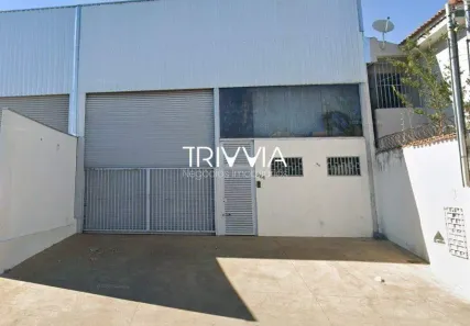 Galpão/Depósito/Armazém para alugar, 210m² no Nossa Senhora das Graças, Uberlândia