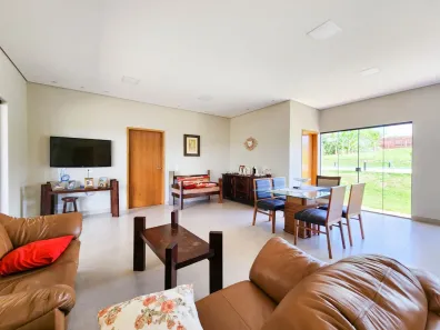 Casa com 4 Quartos à venda, 250m² no Estância Santa Paula, Londrina