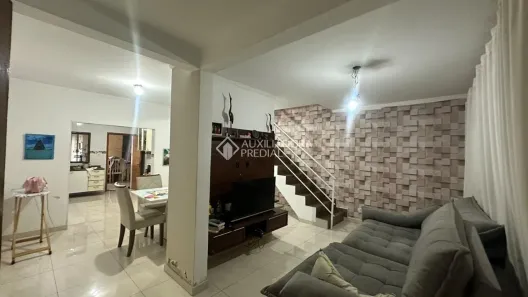 Sobrado com 4 Quartos à venda, 252m² no Centro, Diadema