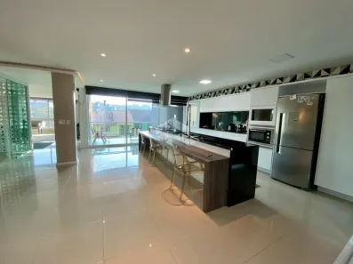 Casa com 3 Quartos à venda, 347m² no Jardim Sabará, Porto Alegre