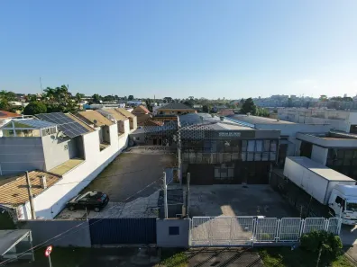Galpão/Depósito/Armazém para alugar, 696m² no Hauer, Curitiba