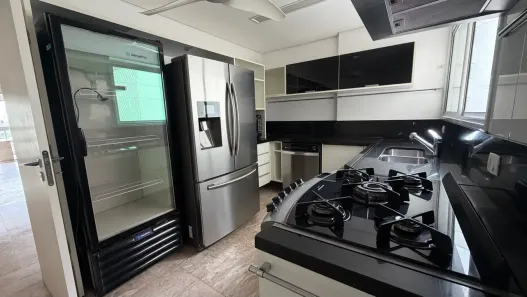 Apartamento com 3 Quartos para alugar, 181m² no Alphaville Conde I, Barueri