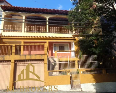 Casa com 6 Quartos à venda, 350m² no Jardim Amália, Volta Redonda