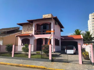 Casa com 3 Quartos à venda, 197m² no Centro, Biguaçu