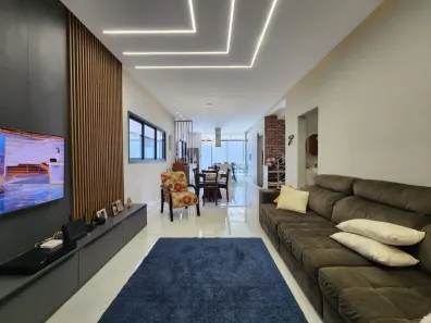 Sobrado com 4 Quartos à venda, 270m² no Bosque dos Eucaliptos, São José dos Campos