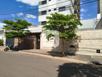 Apartamento com 3 Quartos para alugar, 127m² no Morada da Colina, Uberlândia