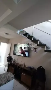 Casa de Condomínio com 2 Quartos à venda, 60m² no Inconfidentes, Contagem