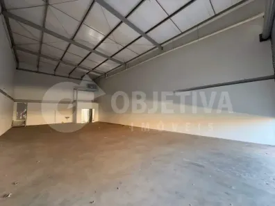 Galpão/Depósito/Armazém para alugar, 220m² no Santa Mônica, Uberlândia
