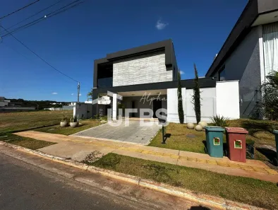 Casa de Condomínio com 3 Quartos à venda, 181m² no Jardins Porto, Senador Canedo