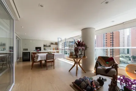 Apartamento com 4 Quartos à venda, 335m² no Vila Uberabinha, São Paulo