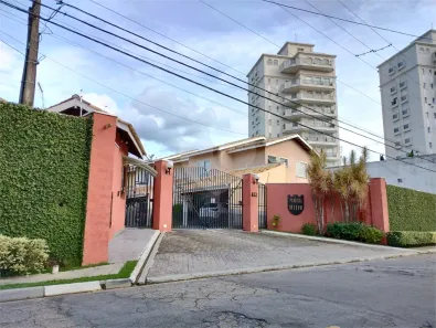 Sobrado com 3 Quartos à venda, 150m² no Vila Oliveira, Mogi das Cruzes