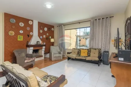 Casa com 3 Quartos à venda, 194m² no Jardim Umuarama, São Paulo