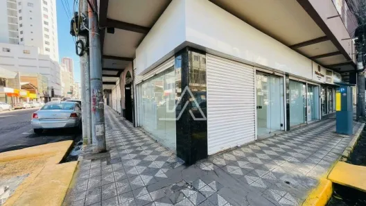 Sala Comercial para alugar, 80m² no Centro, Passo Fundo