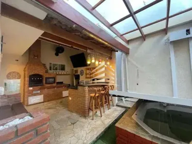 Sobrado com 3 Quartos para alugar, 400m² no Jardim Pinhal, Guarulhos