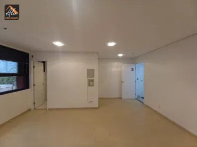 Sala Comercial à venda, 30m² no Vila Olímpia, São Paulo