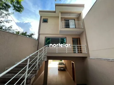 Sobrado com 3 Quartos à venda, 200m² no Vila Pedra Branca, São Paulo