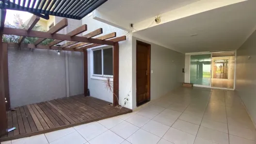 Sobrado com 2 Quartos à venda, 130m² no Pioneiros Catarinenses, Cascavel