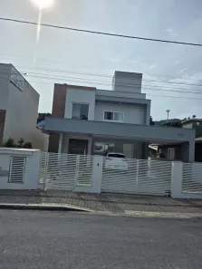 Casa com 2 Quartos à venda, 360000m² no , Urubici