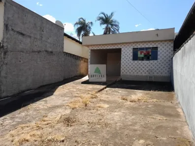 Casa com 3 Quartos para alugar, 100m² no Jardim Nações Unidas, Anápolis