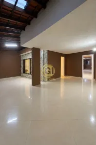 Casa com 3 Quartos para alugar, 138m² no Jardim Mesquita, Jacareí