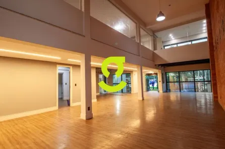 Ponto Comercial para alugar, 650m² no Floresta, Porto Alegre