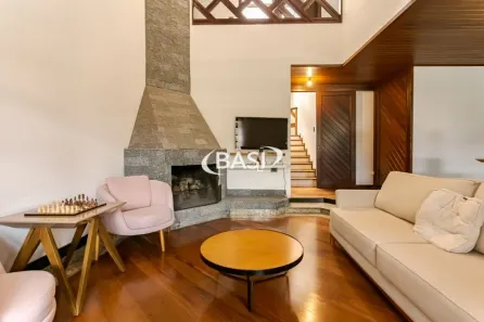 Casa com 6 Quartos à venda, 446m² no Jardim das Américas, Curitiba