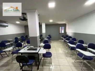Prédio Comercial à venda, 200m² no São Geraldo, Serra