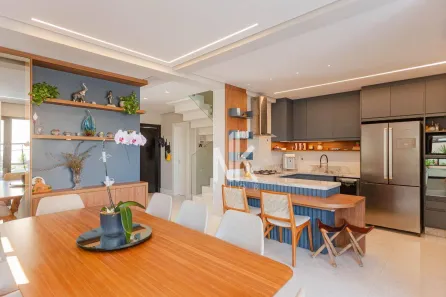 Casa de Condomínio com 3 Quartos à venda, 215m² no Bairro Alto, Curitiba