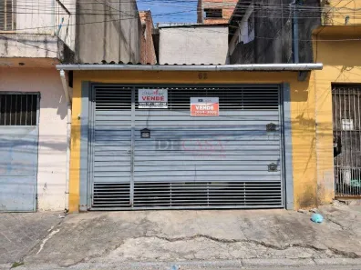 Casa com 2 Quartos à venda, 140m² no Vila Carmosina, São Paulo