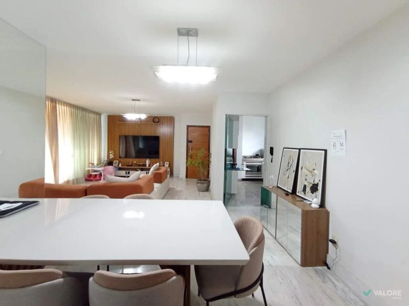 Apartamento com 4 quartos — Santo Antônio, Belo Horizonte