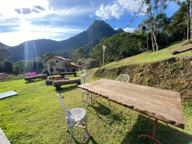 Casa com 4 Quartos à venda, 295m² no Vargem Grande, Teresópolis