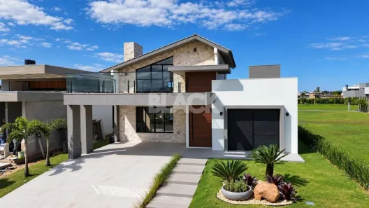 Casa de Condomínio com 3 Quartos à venda, 230m² no Passo de Torres, Passo de Torres