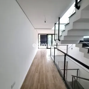 Sobrado com 3 Quartos à venda, 197m² no Vila Scarpelli, Santo André