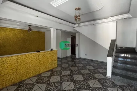 Sobrado com 5 Quartos para alugar, 374m² no Vila Scarpelli, Santo André