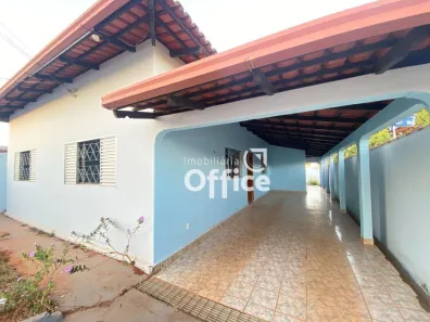 Casa com 4 Quartos à venda, 216m² no De Lourdes, Anápolis