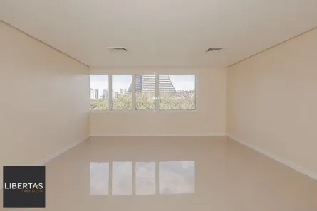 Sala Comercial à venda, 43m² no Centro Histórico, Porto Alegre