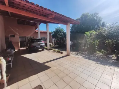 Casa com 3 Quartos à venda, 210m² no Setor Coimbra, Goiânia
