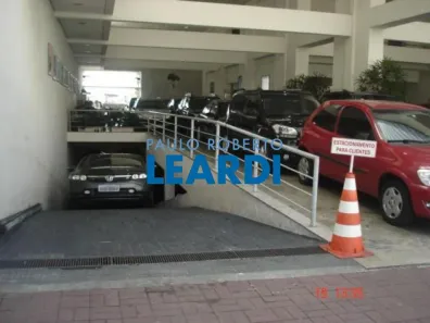 Ponto Comercial para alugar, 800m² no Água Branca, São Paulo