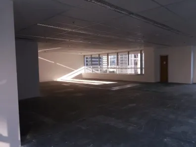 Sala Comercial para alugar, 180m² no Cidade Monções, São Paulo