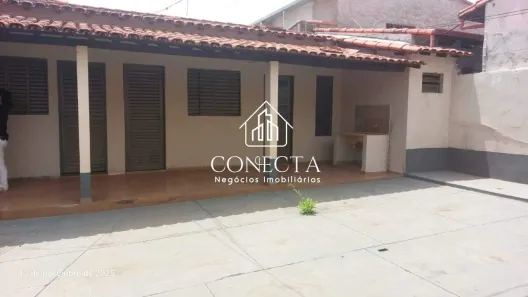 Casa com 3 Quartos à venda, 197m² no Santa Mônica, Uberlândia