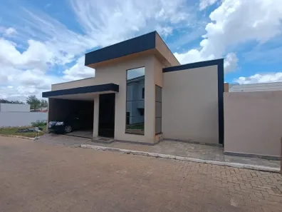 Casa de Condomínio com 3 Quartos para alugar, 400m² no Guará II, Brasília