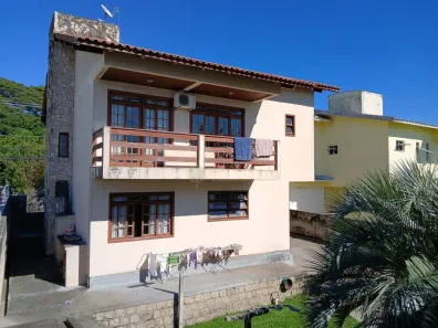 Casa com 6 Quartos à venda, 360m² no Barreiros, São José