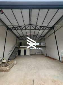 Galpão/Depósito/Armazém para alugar, 200m² no Grand Ville, Uberlândia