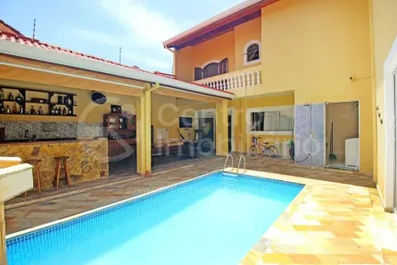 Casa com 3 Quartos à venda, 262m² no Belmira Novaes, Peruíbe