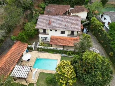 Casa com 6 Quartos à venda, 600m² no Itaipava, Petrópolis