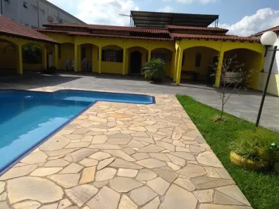 Casa com 3 Quartos à venda, 250m² no Jardim Medina, Poá