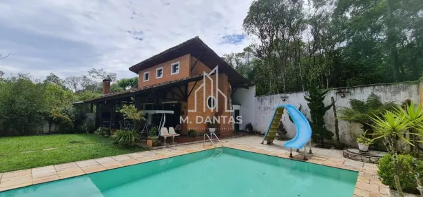 Fazenda/Sítio com 4 Quartos à venda, 2400m² no Cidade Luz, São Paulo