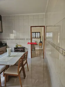 Sobrado com 3 Quartos à venda, 230m² no Jardim Satélite, São José dos Campos