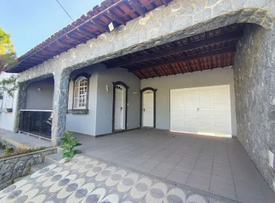 Casa com 4 Quartos à venda, 208m² no Jardim das Oliveiras, Contagem